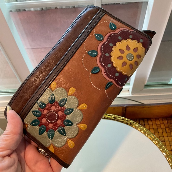 VTG FOSSIL Zippered Leather Flower Wallet - Picture 7 of 8